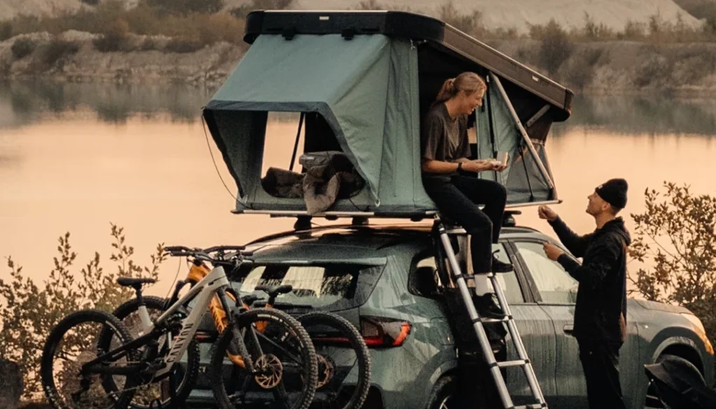Thule Widesky hard-shell rooftop tent mounted on a 4x4